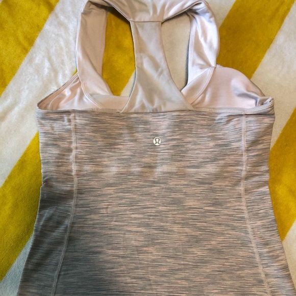 Lululemon Scoop neck tank top - Picture 2 of 2